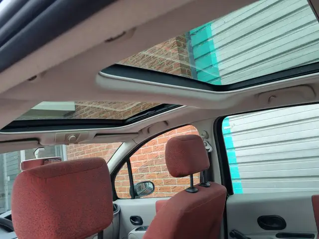 Renault Modus view 16