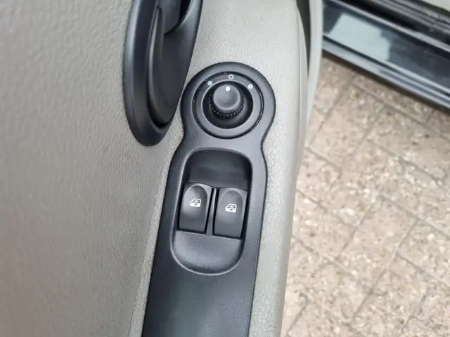 Renault Modus view 29