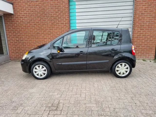 Renault Modus view 9