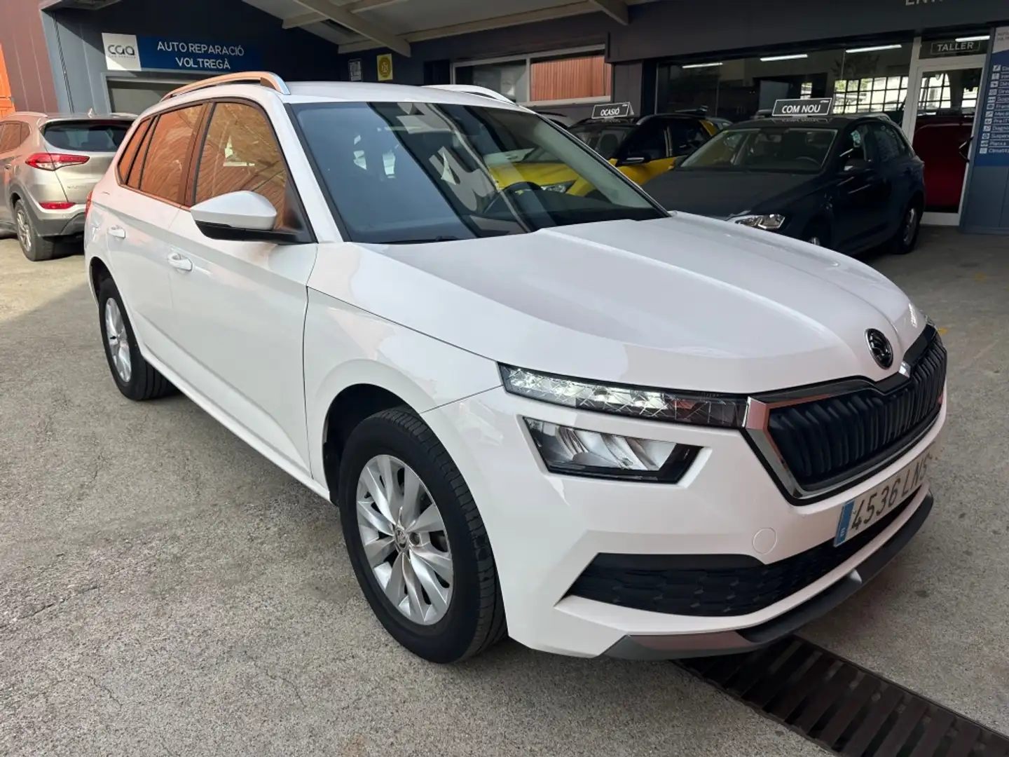 Skoda Kamiq 1.0 TSI Ambition 81kW DSG Blanc - 1