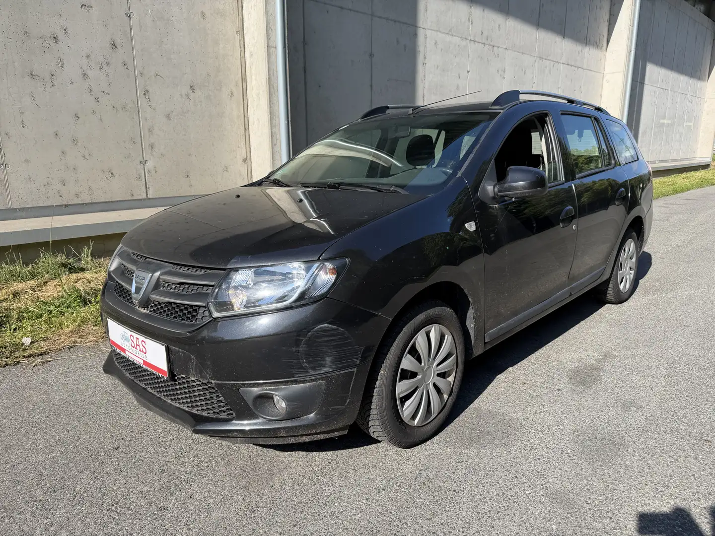 Dacia Logan MCV Lauréate TCe 90 Export !!! Schwarz - 1
