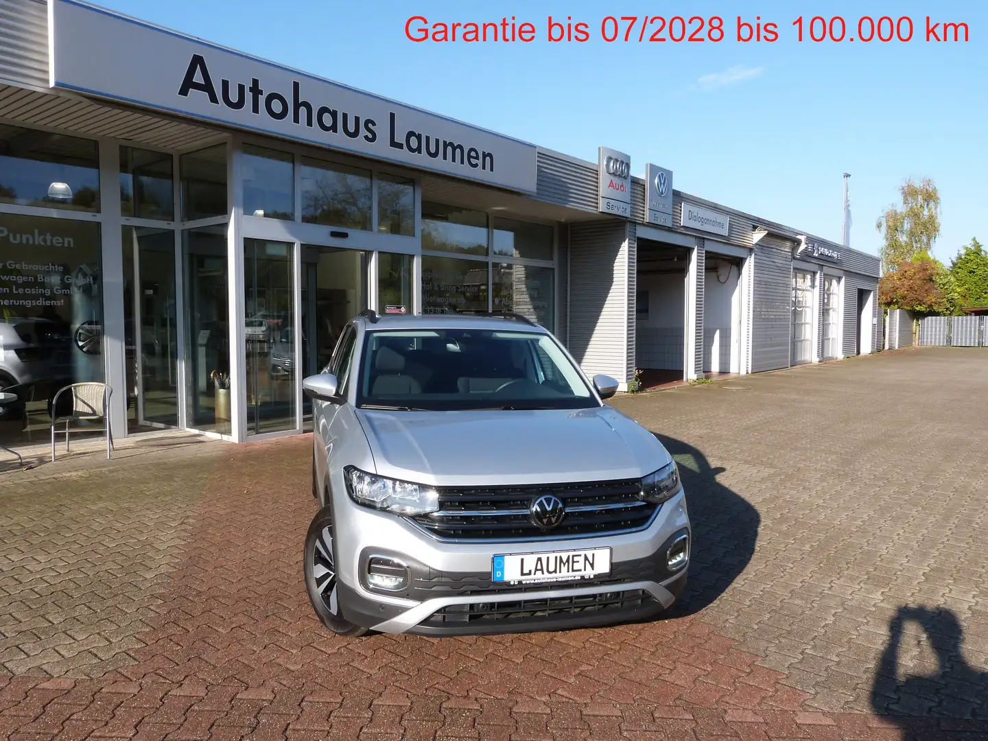 Volkswagen T-Cross 1.0 TSI Move Navi App Connect ACC Allwetterreifen Silber - 1
