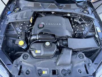 XJ 3.0 V6 Diesel S Portfolio