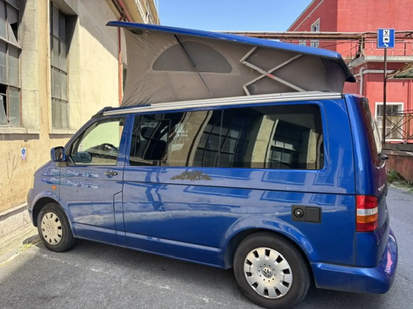 Volkswagen California Comercial 2.5TDI Trendline Azul - 2