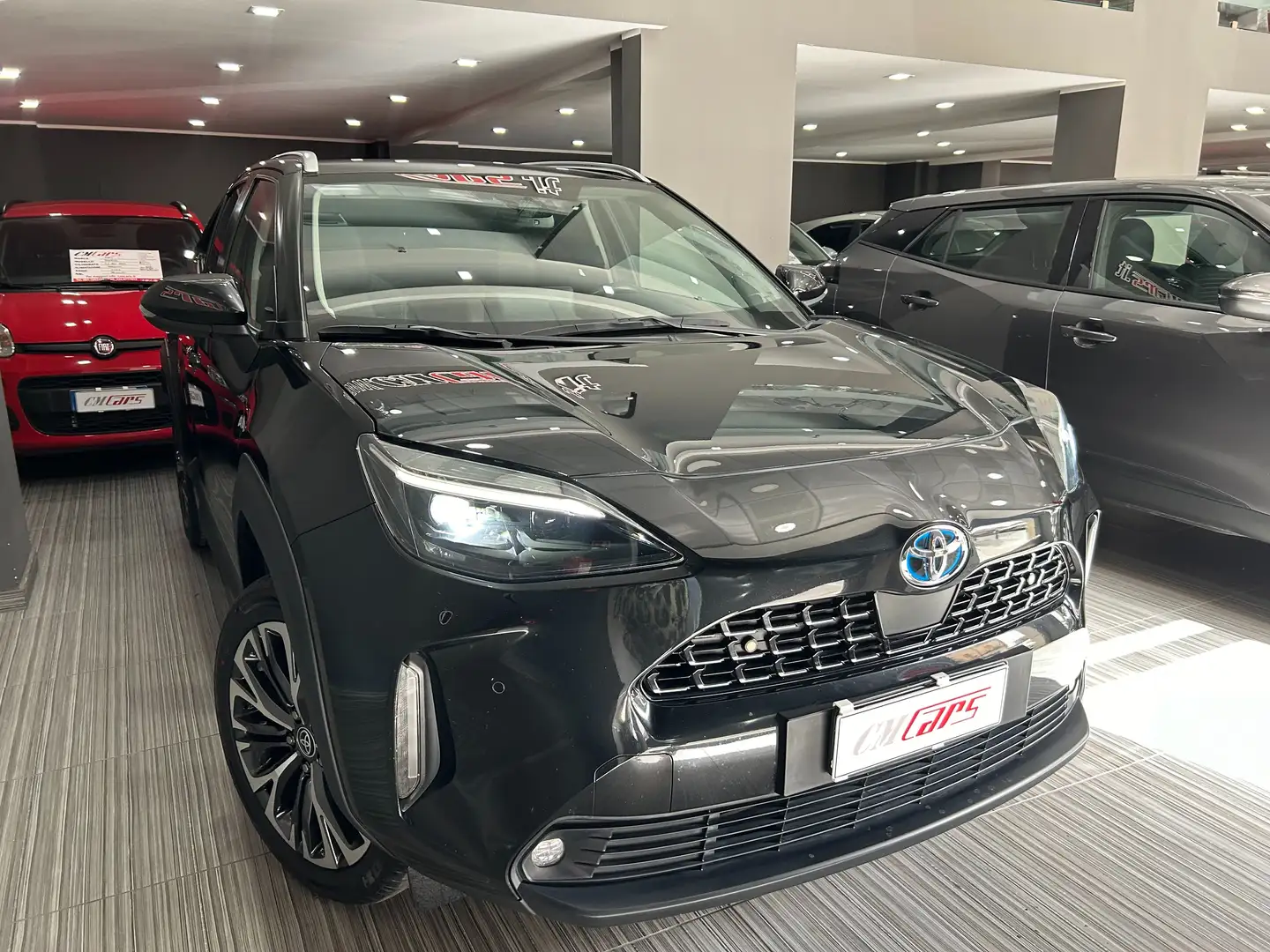 Toyota Yaris Cross 1.5 Hybrid 116cv e-cvt Lounge Tetto ITALIANA Nero - 2