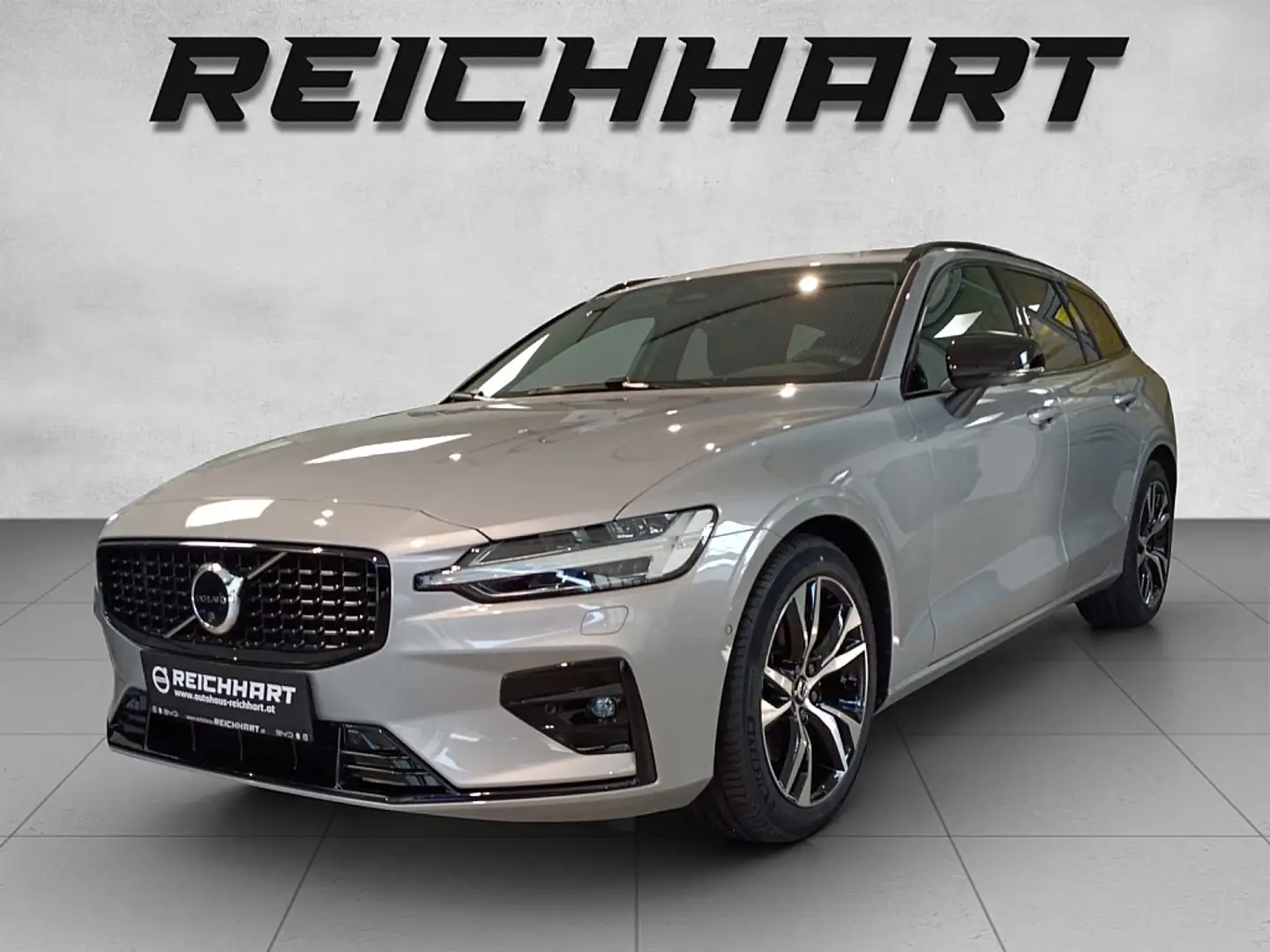 Volvo V60 B4 (P) Plus Dark Geartronic Argento - 1
