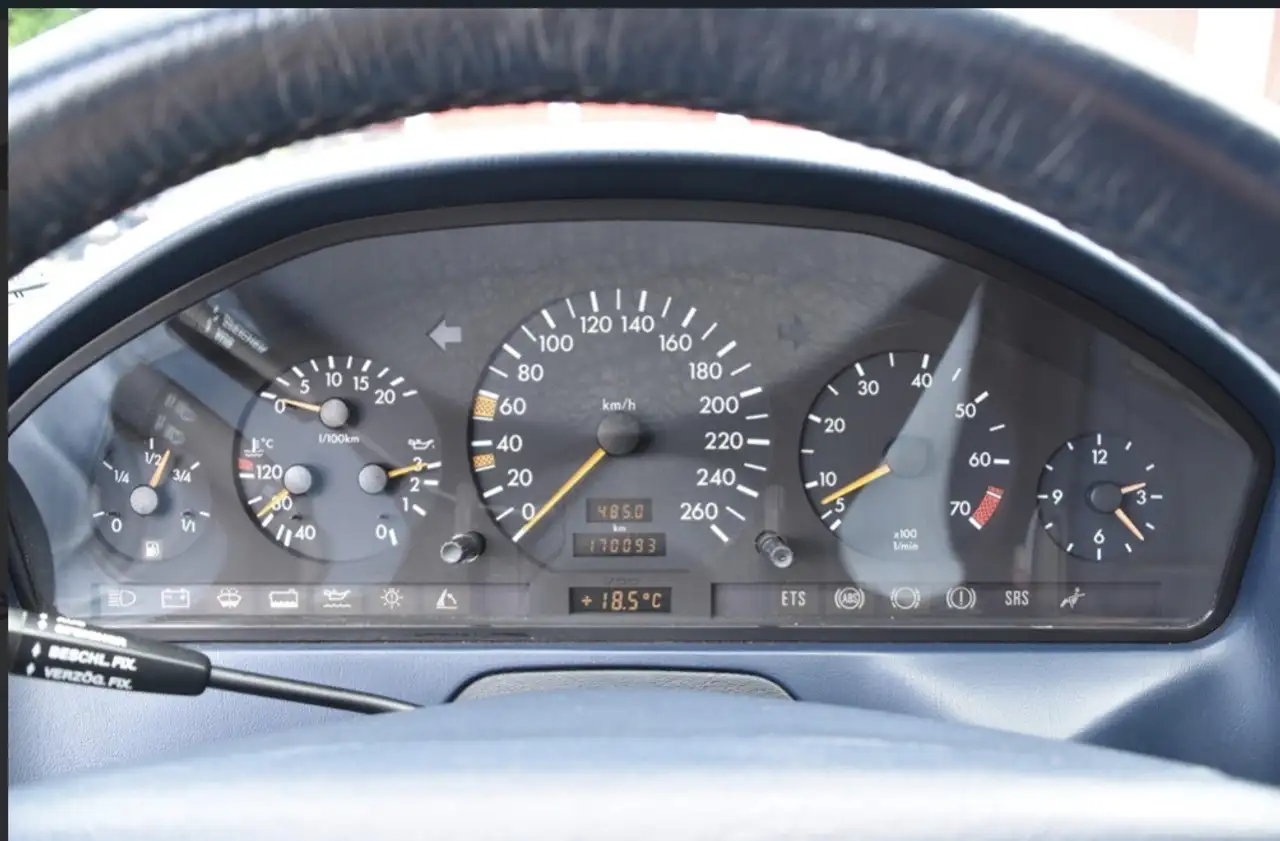 Mercedes-Benz SL 280, foto 4