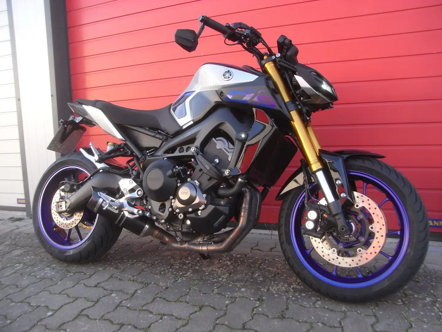 Yamaha MT-09 SP -- 1 Hand -- Sportauspuff -- Neue Reifen !!! Plateado - 2
