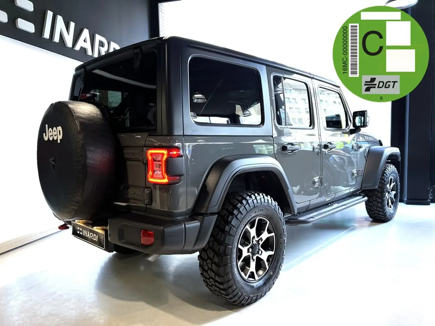 Jeep Wrangler Unlimited 2.0T GME Rubicon 8ATX Grau - 2