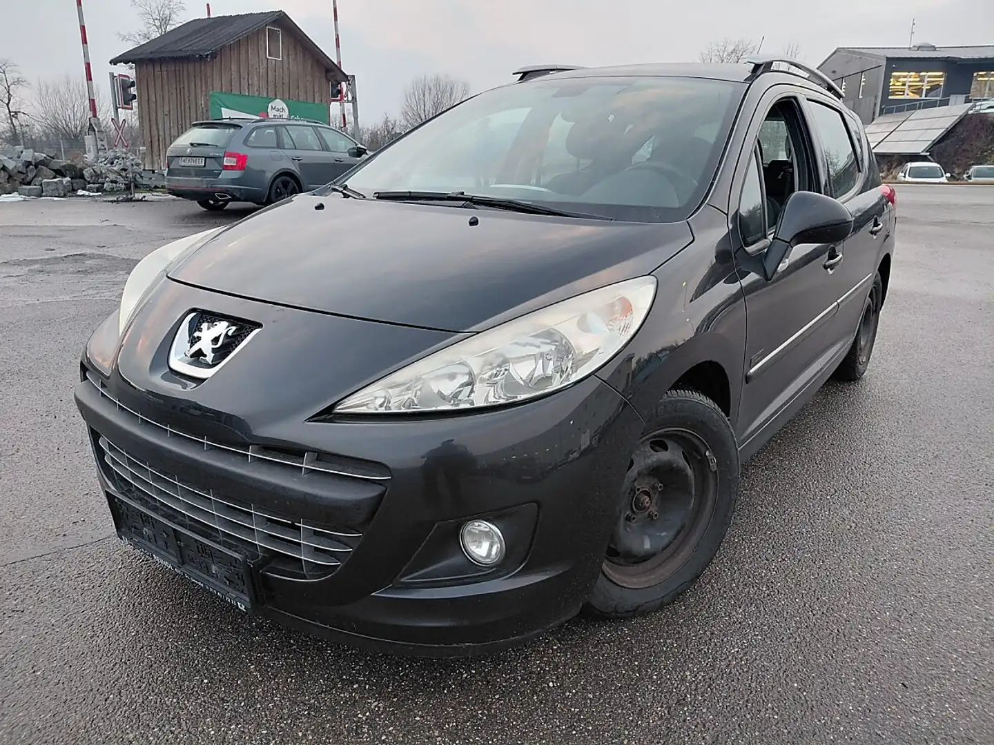 Peugeot 207 SW Lion Edition 1,4 16V VTi 100 Schwarz - 1