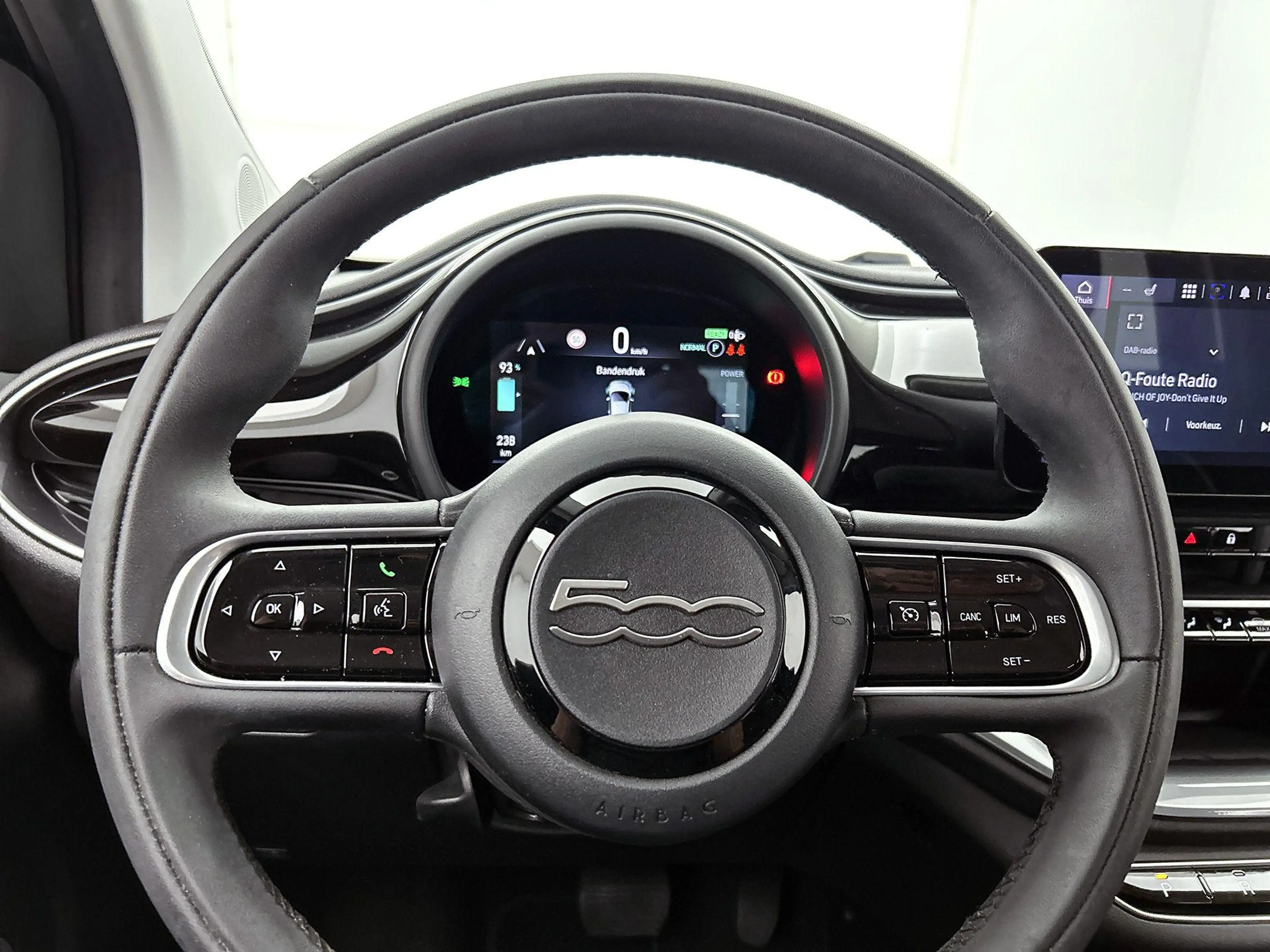 Fiat 500 118pk Urban 42 kWh Automaat | Apple Carplay/Androi — photo 13