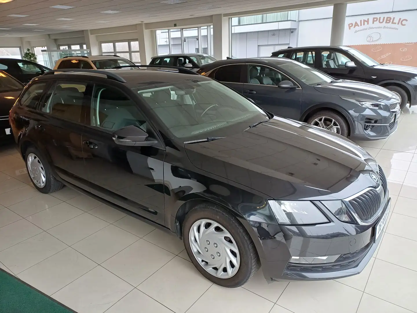 Skoda Octavia SW 1.0 TSI Ambition (EU6.2) Schwarz - 2