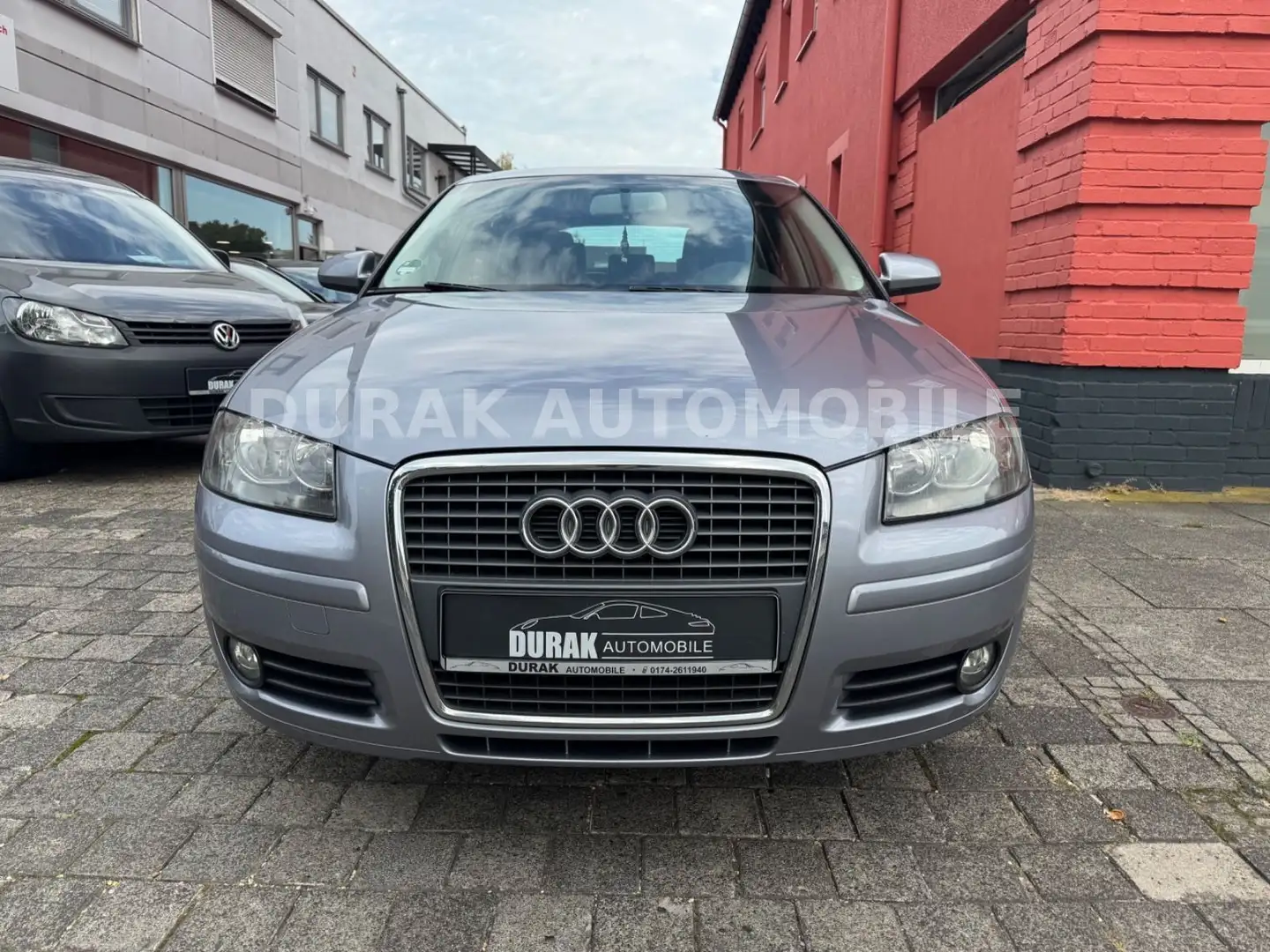 Audi A3 Sportback 1.6 Attraction/ SCHECKH./ TÜV NEU Silber - 2