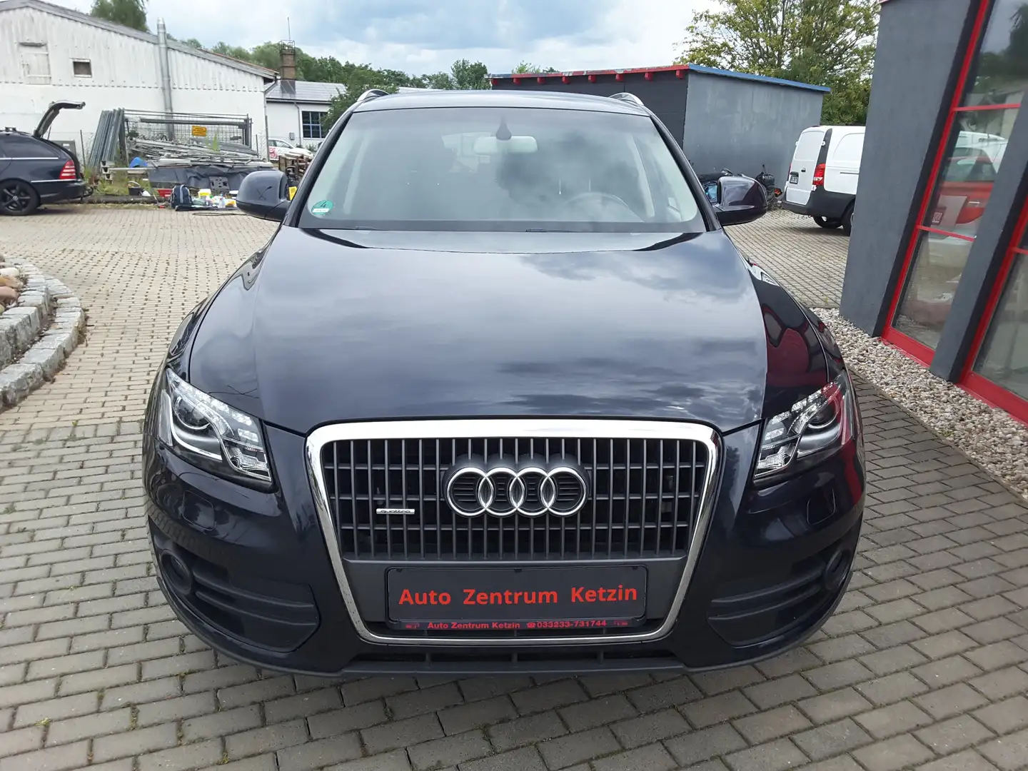 Audi Q5 2.0 TFSI (132 kW) quattro Bleu - 2
