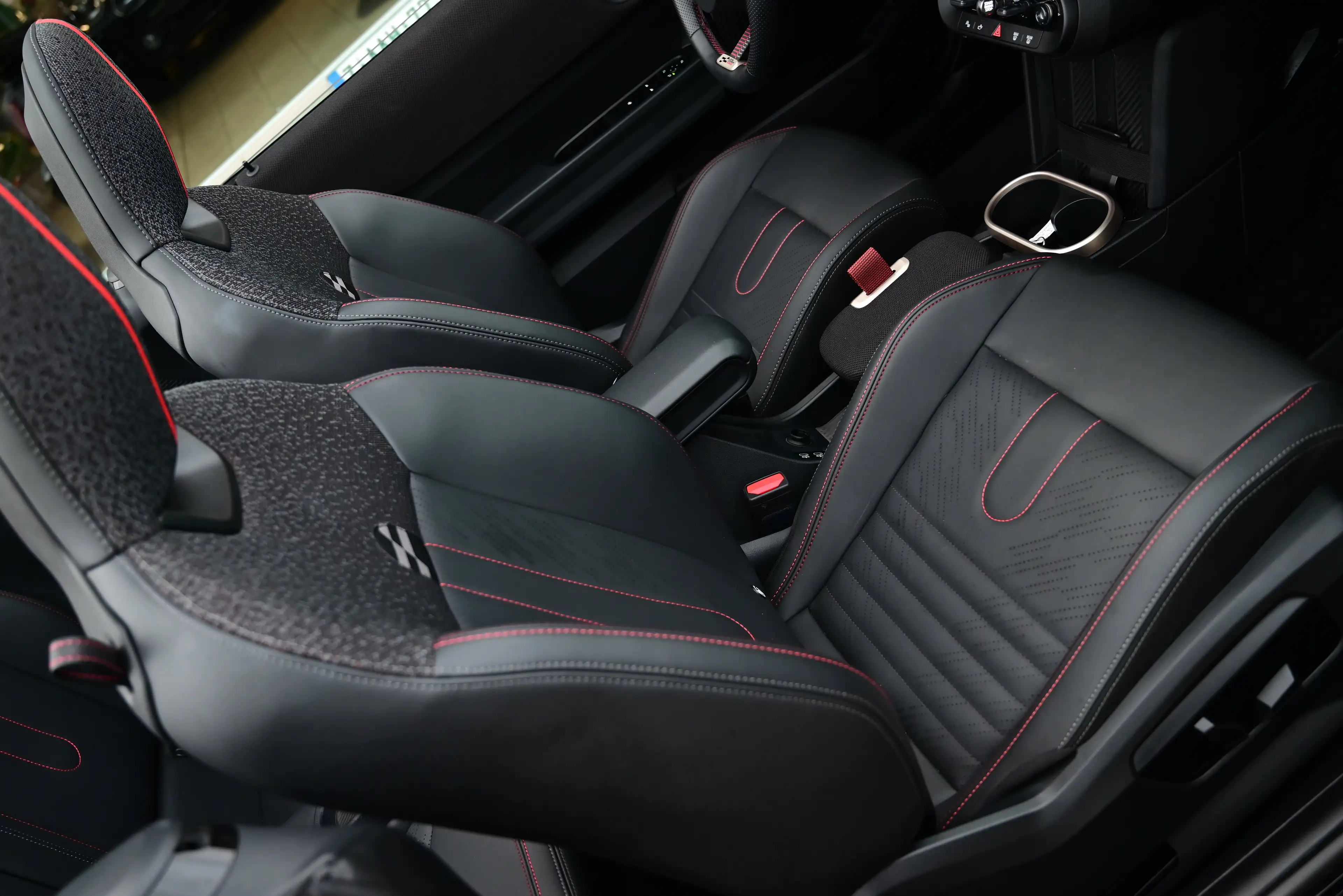 MINI John Cooper Works Cabrio NEW MODEL / AUT / 360 CAMERA / XL / ACC . FUL — photo 13