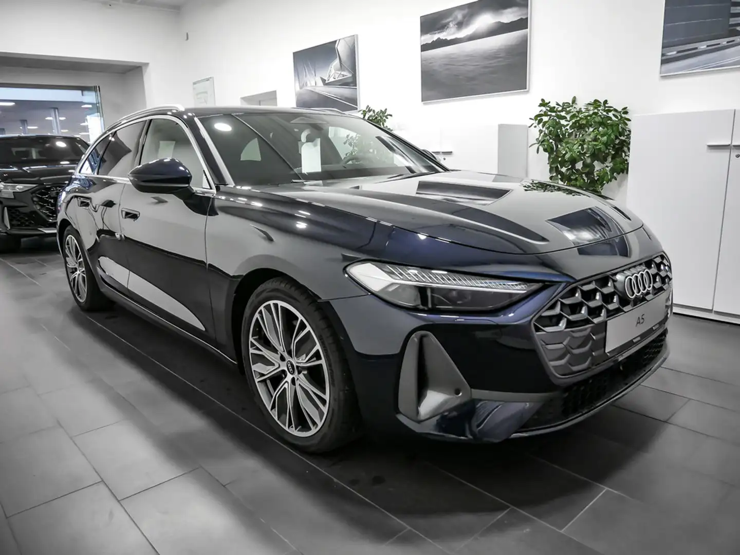 Audi A5 Avant 2.0 TDI Blau - 2