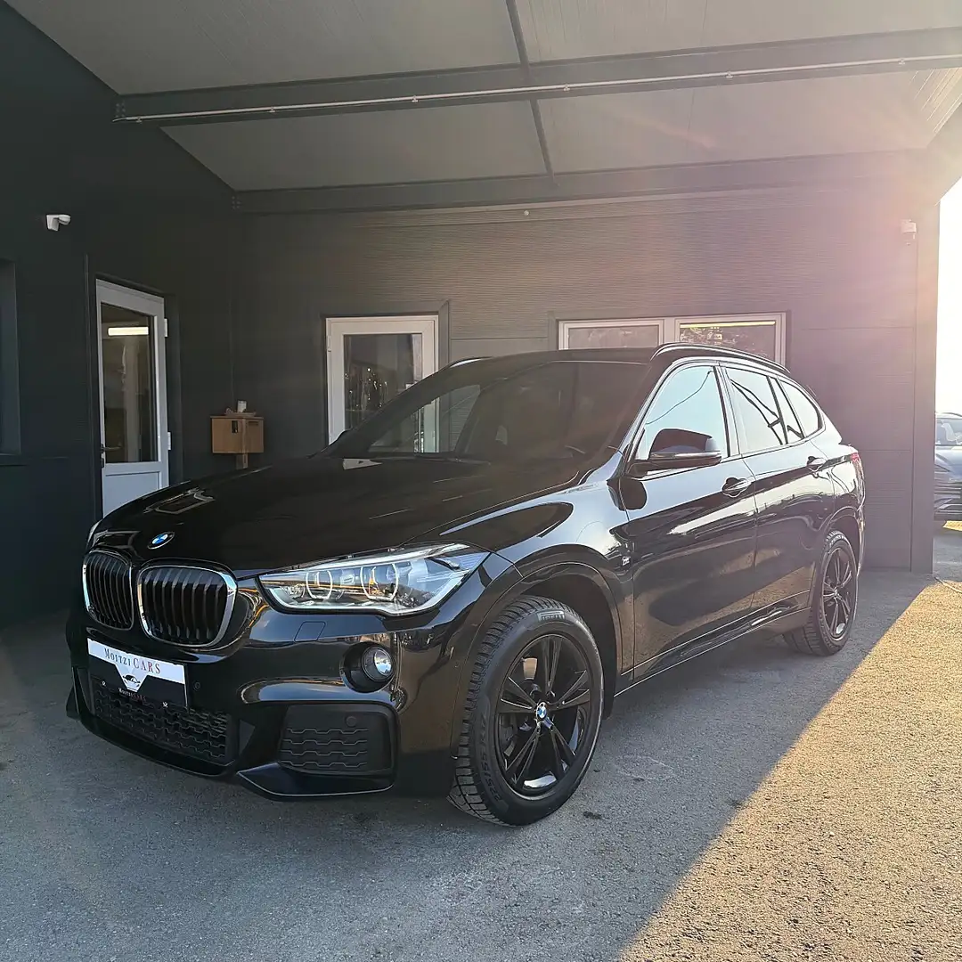 BMW X1 xDrive18d M Sport Aut. Schwarz - 1