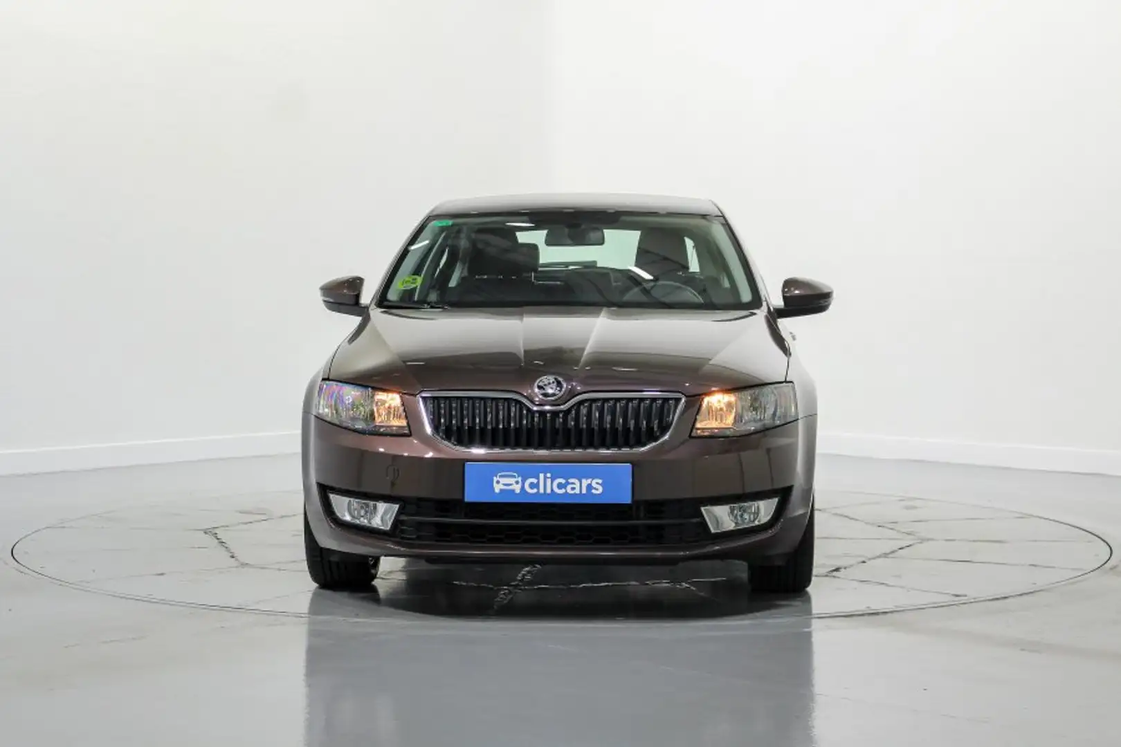 Skoda Octavia 1.6TDI CR Ambition 105 Marrón - 2