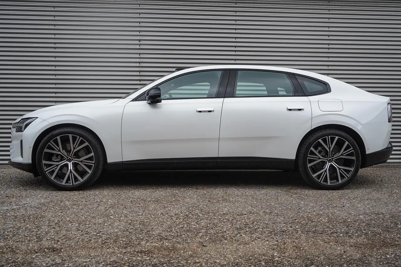 Volvo ES90 2026