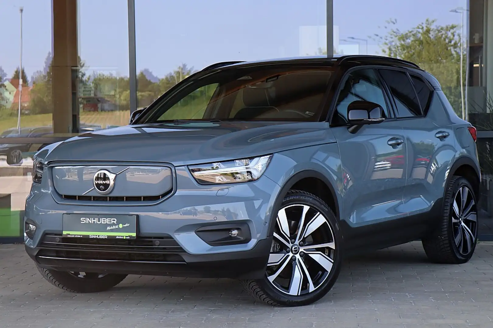 Volvo XC40 Recharge Pure Electric 78kWh Recharge Twin Pro ... Grigio - 1