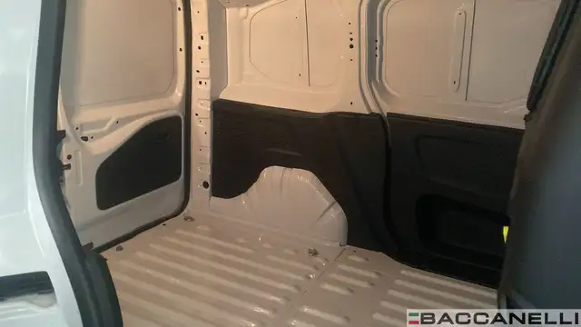 Toyota Proace City view 11