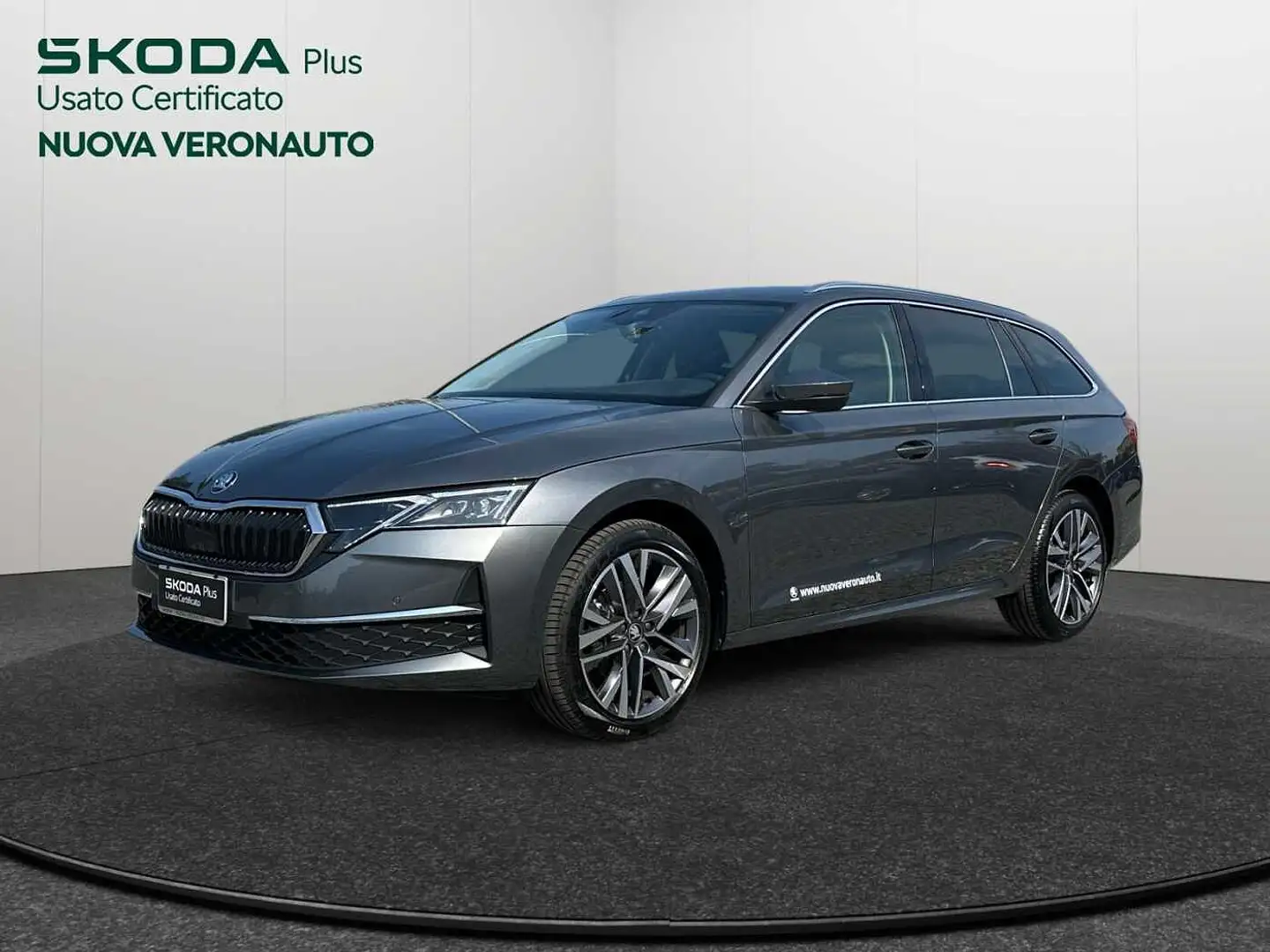 Skoda Octavia 2.0 TDI 150 CV DSG Wagon Style Grau - 1