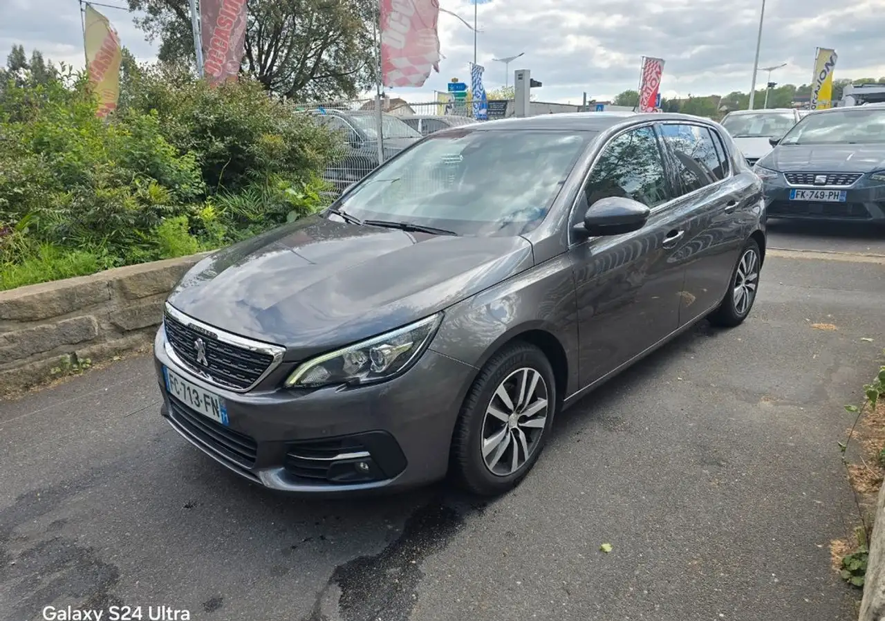 Peugeot 308 1.2l Ess 130 Allure EAt8 12-2018