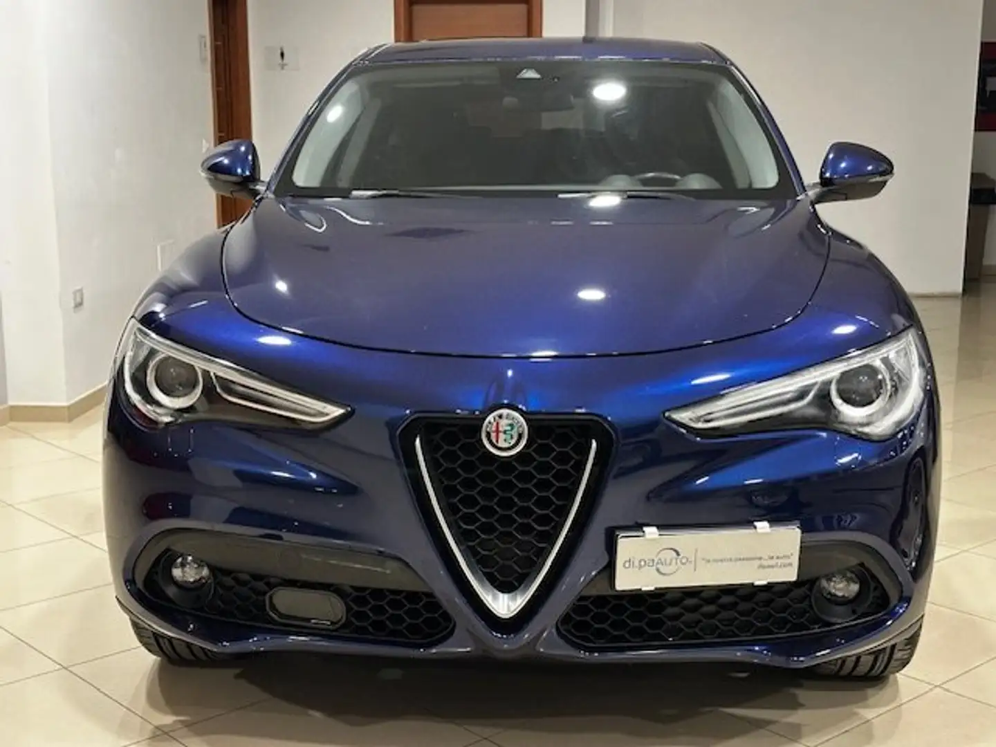 Alfa Romeo Stelvio Stelvio 2.2 t Business Q4 180cv auto Blau - 2
