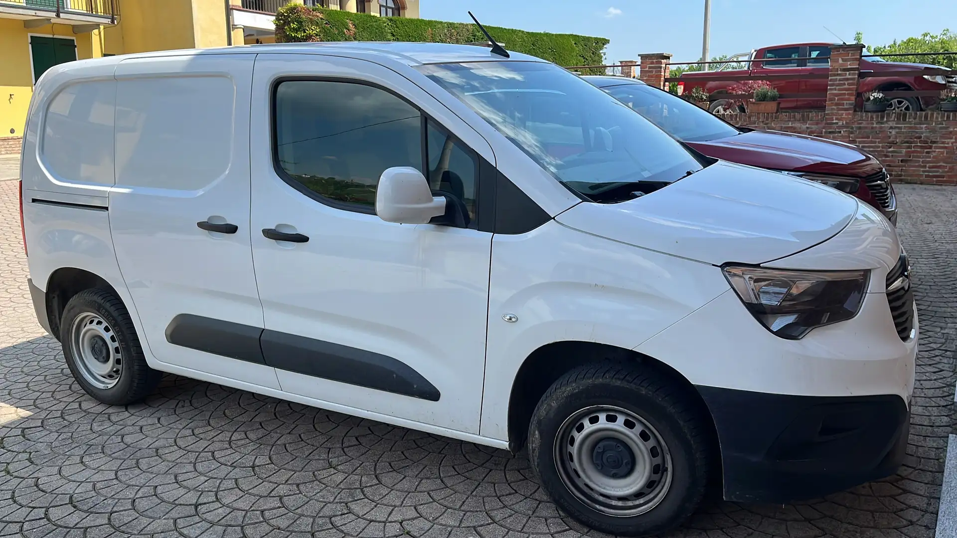 Opel Combo Cargo 1.5 Bianco - 1
