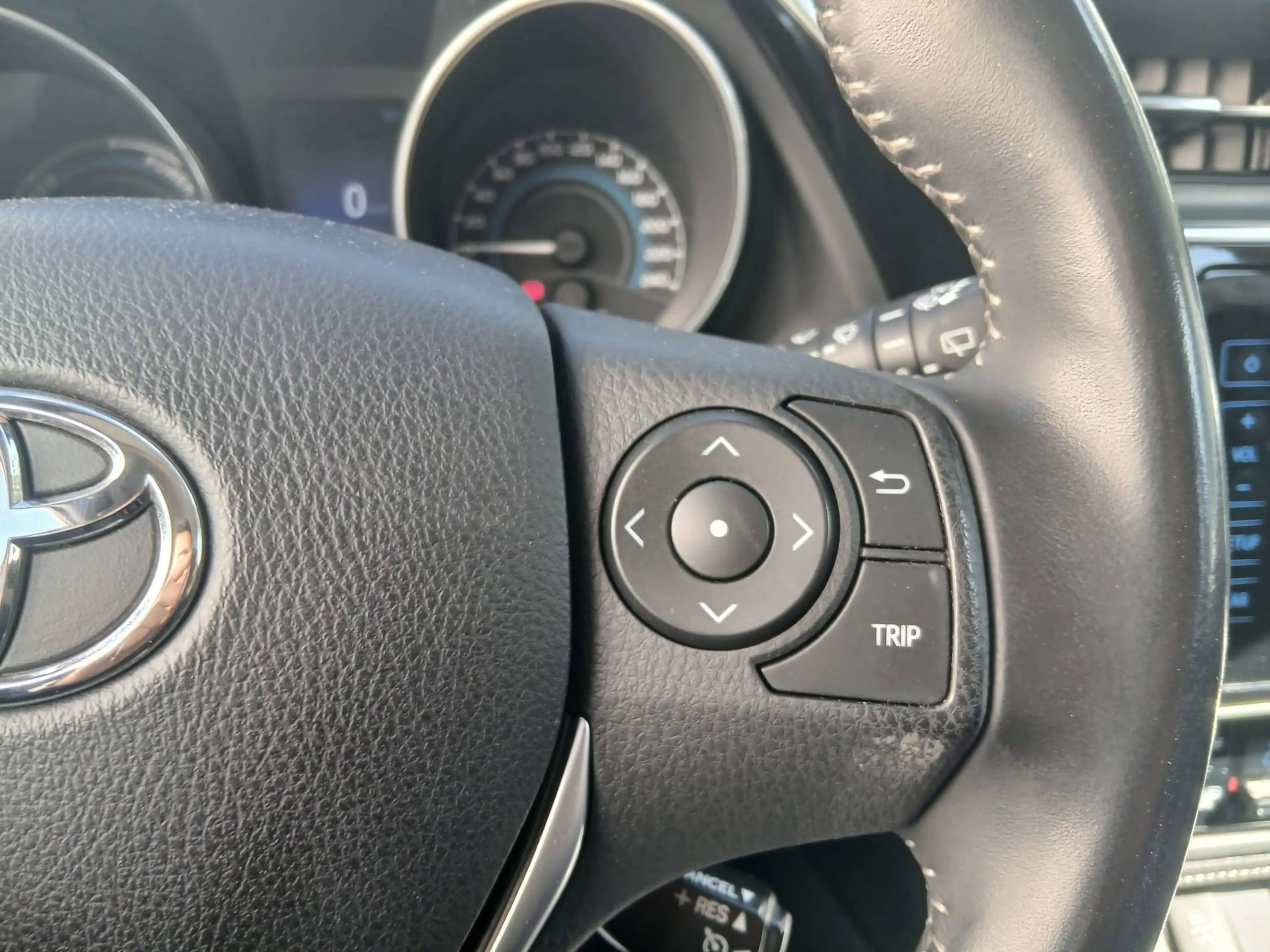 Toyota Auris Auris SW HEV 1.8i HSD* CARNET D'ENTRETIEN COMPLET * CAMERA * CRUISE * AIRCO * 241 X 48 MOIS — photo 9