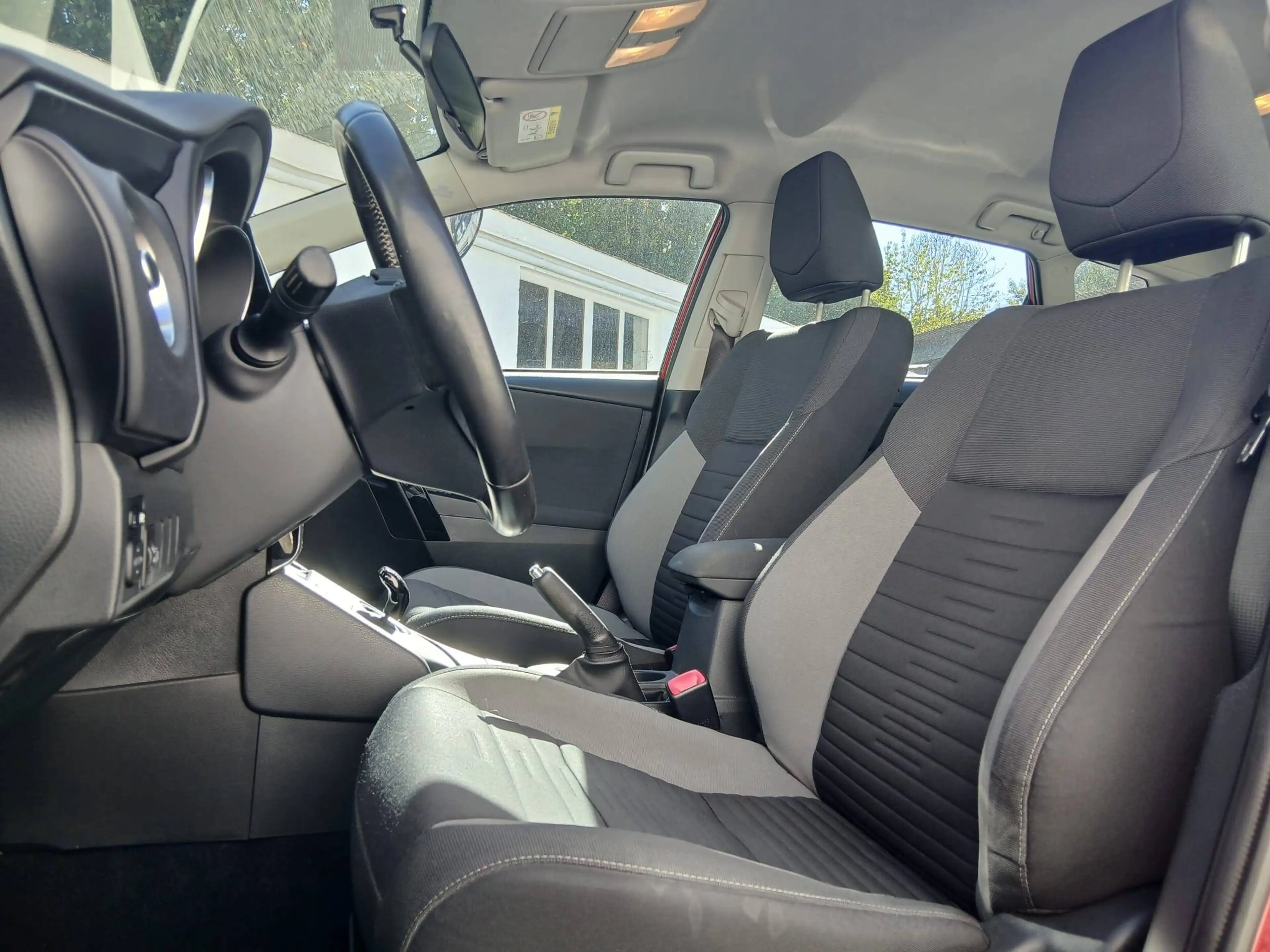 Toyota Auris Auris SW HEV 1.8i HSD* CARNET D'ENTRETIEN COMPLET * CAMERA * CRUISE * AIRCO * 241 X 48 MOIS — photo 5