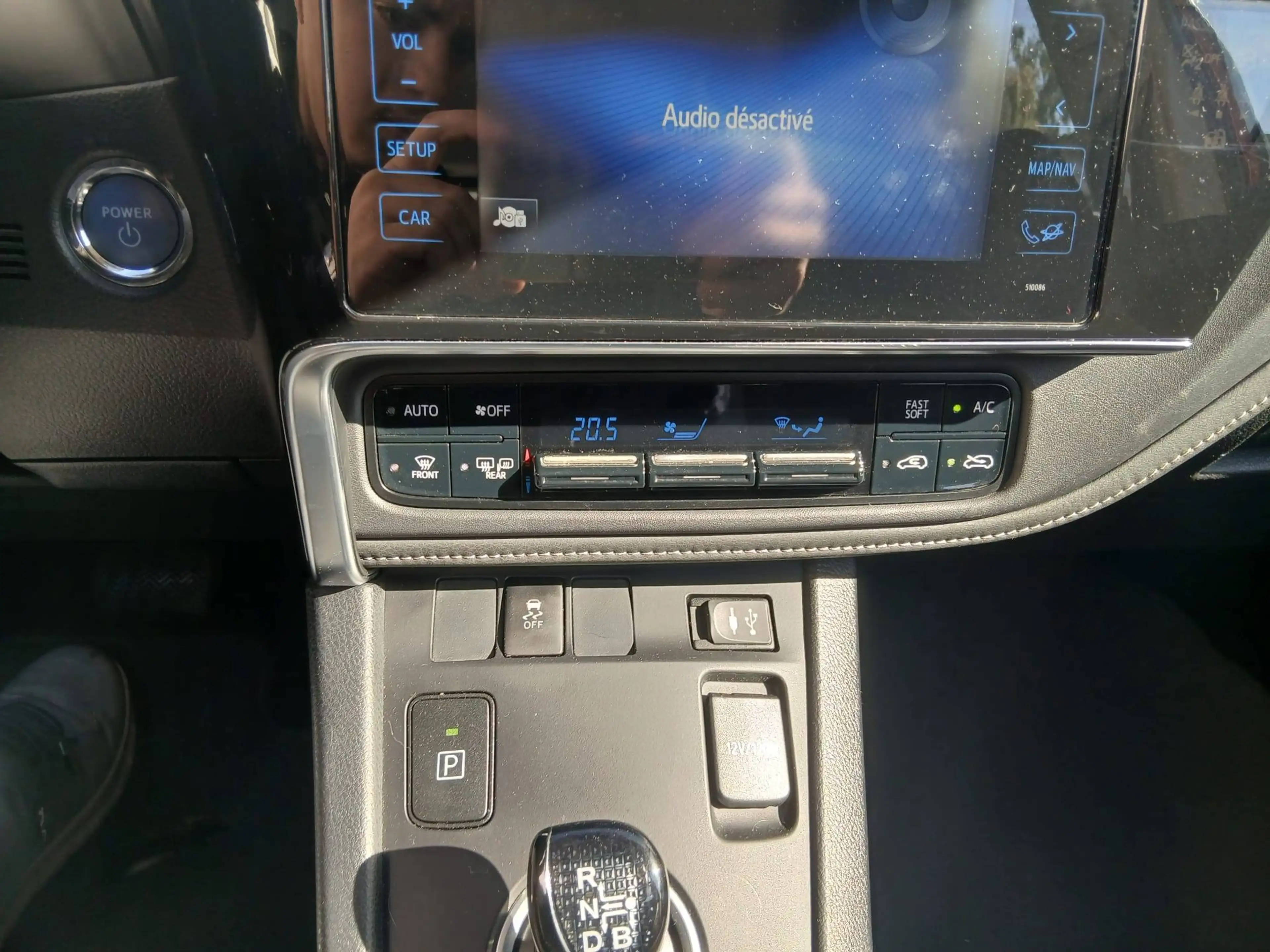 Toyota Auris Auris SW HEV 1.8i HSD* CARNET D'ENTRETIEN COMPLET * CAMERA * CRUISE * AIRCO * 241 X 48 MOIS — photo 11
