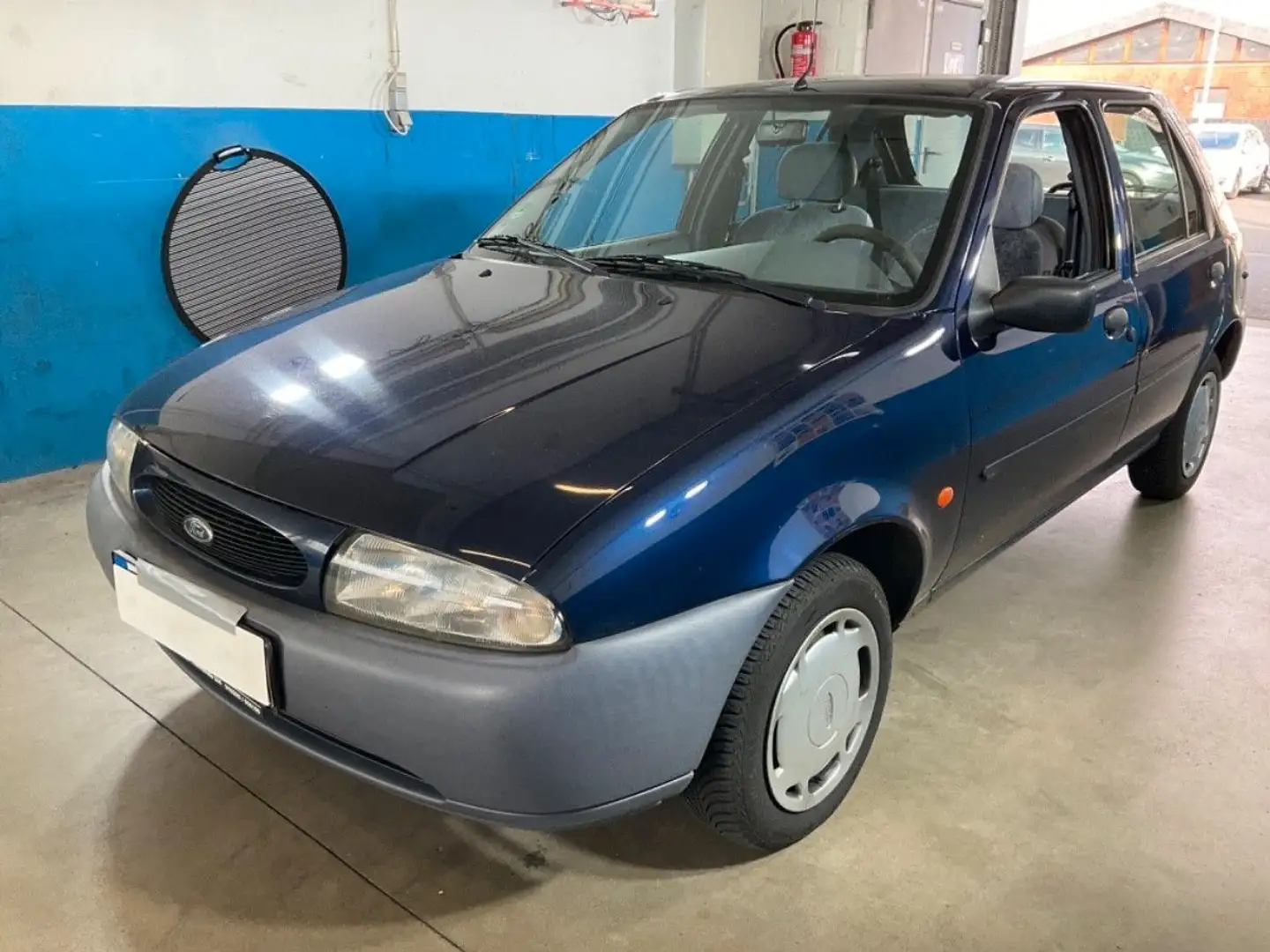 Ford Fiesta 1.3 Basis Blauw - 1