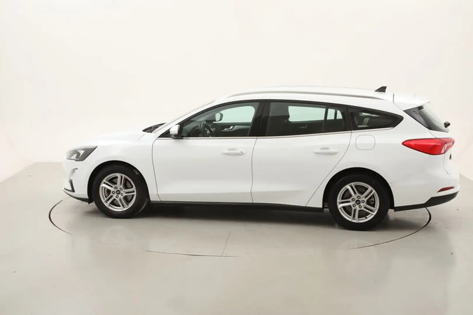 Ford Focus SW Business 1.5 Diesel 120CV Bianco - 2