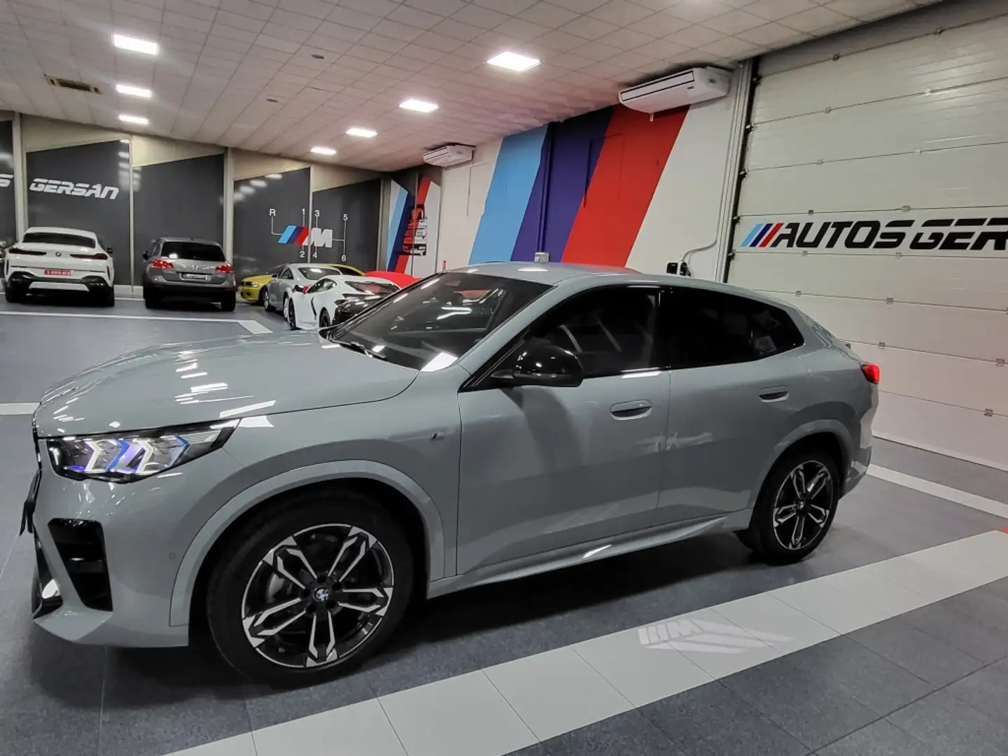 BMW X2 sDrive 18dA M Sport Grigio - 2