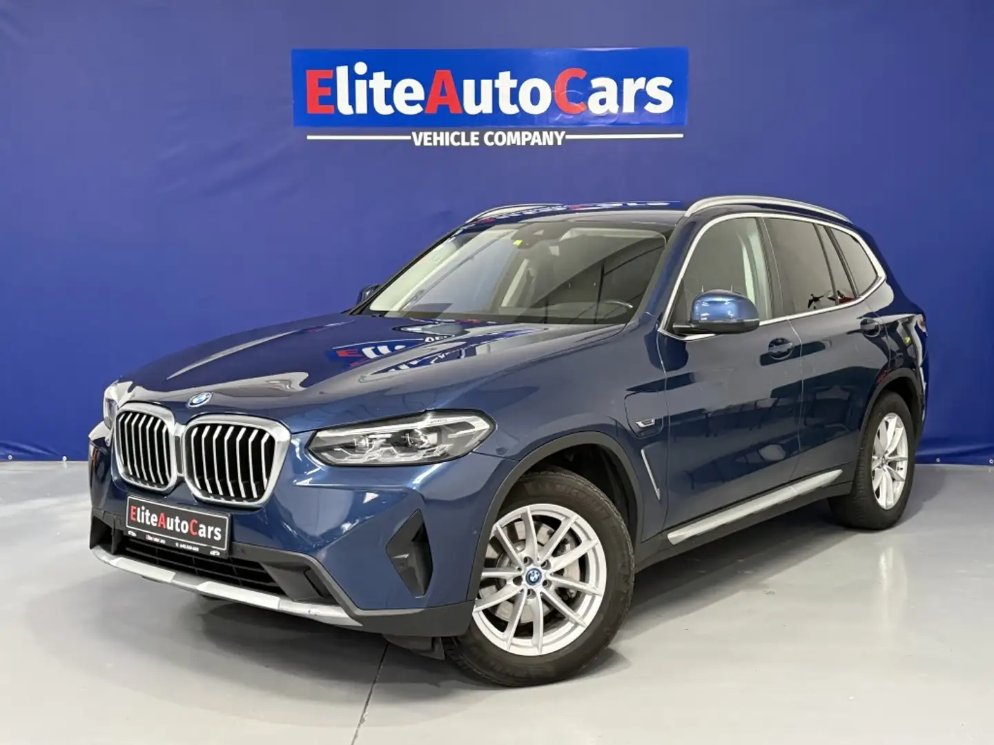 BMW X3 xDrive 30e xLine Azul - 1