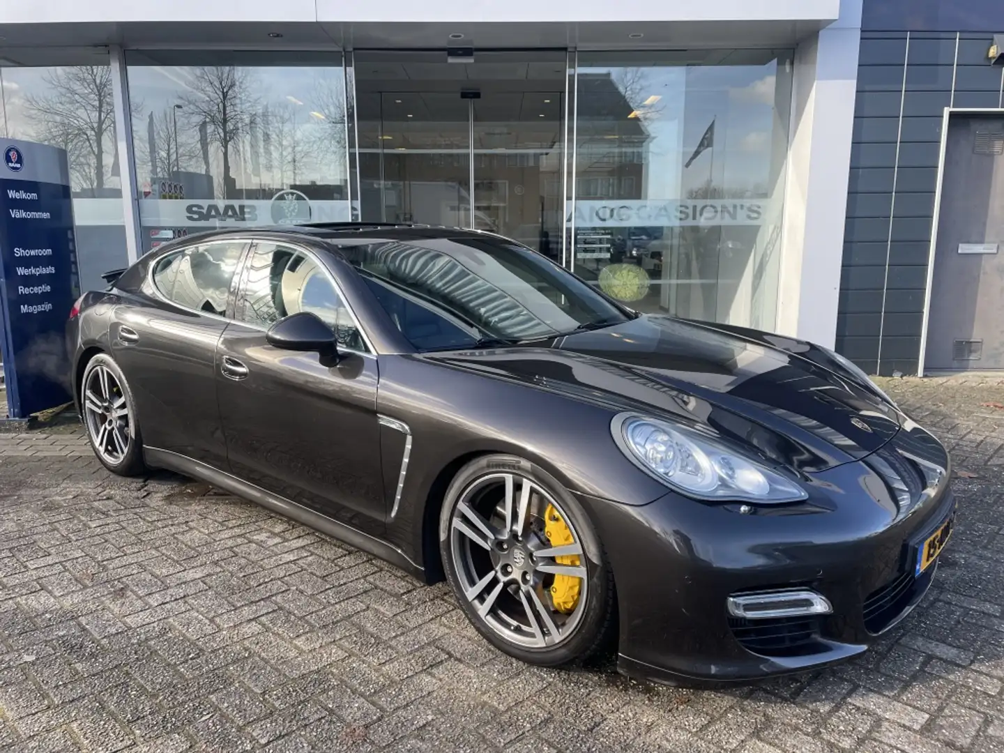 Porsche Panamera 4.8 Turbo Gris - 2