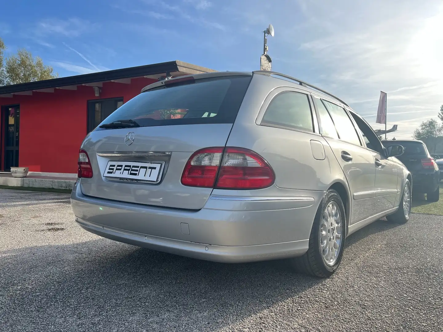Mercedes-Benz E 200 E 200 1.8 GPL Silber - 2