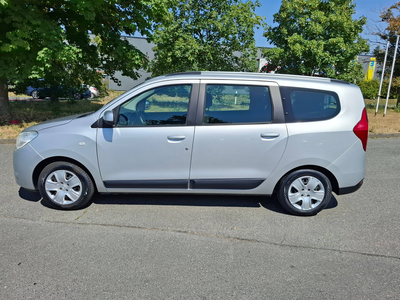 Dacia Lodgy Comfort*NAVI*KAMERA*PDC*Sitzhzg*Tempomat* — photo 9