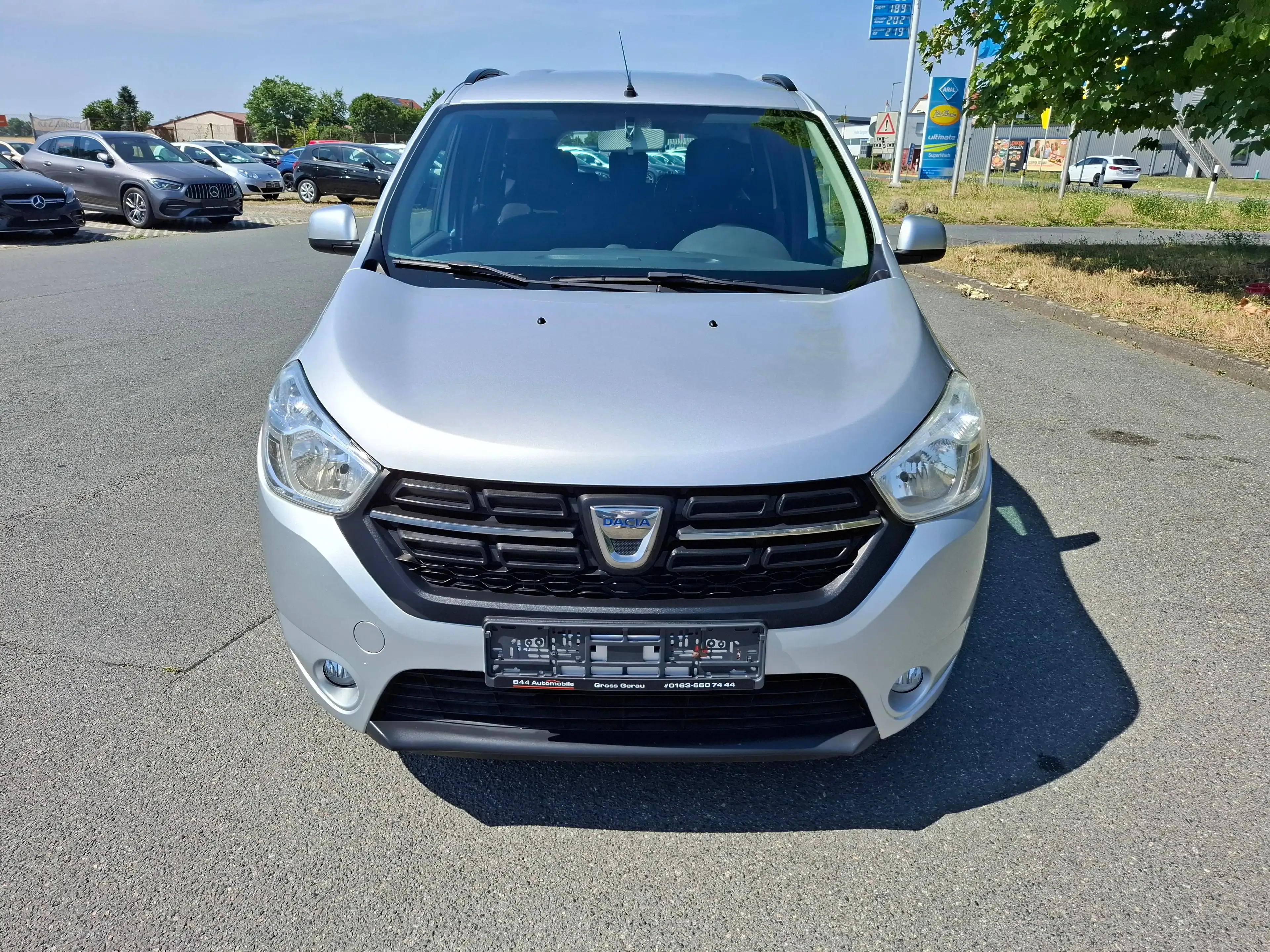 Dacia Lodgy Comfort*NAVI*KAMERA*PDC*Sitzhzg*Tempomat* — photo 2