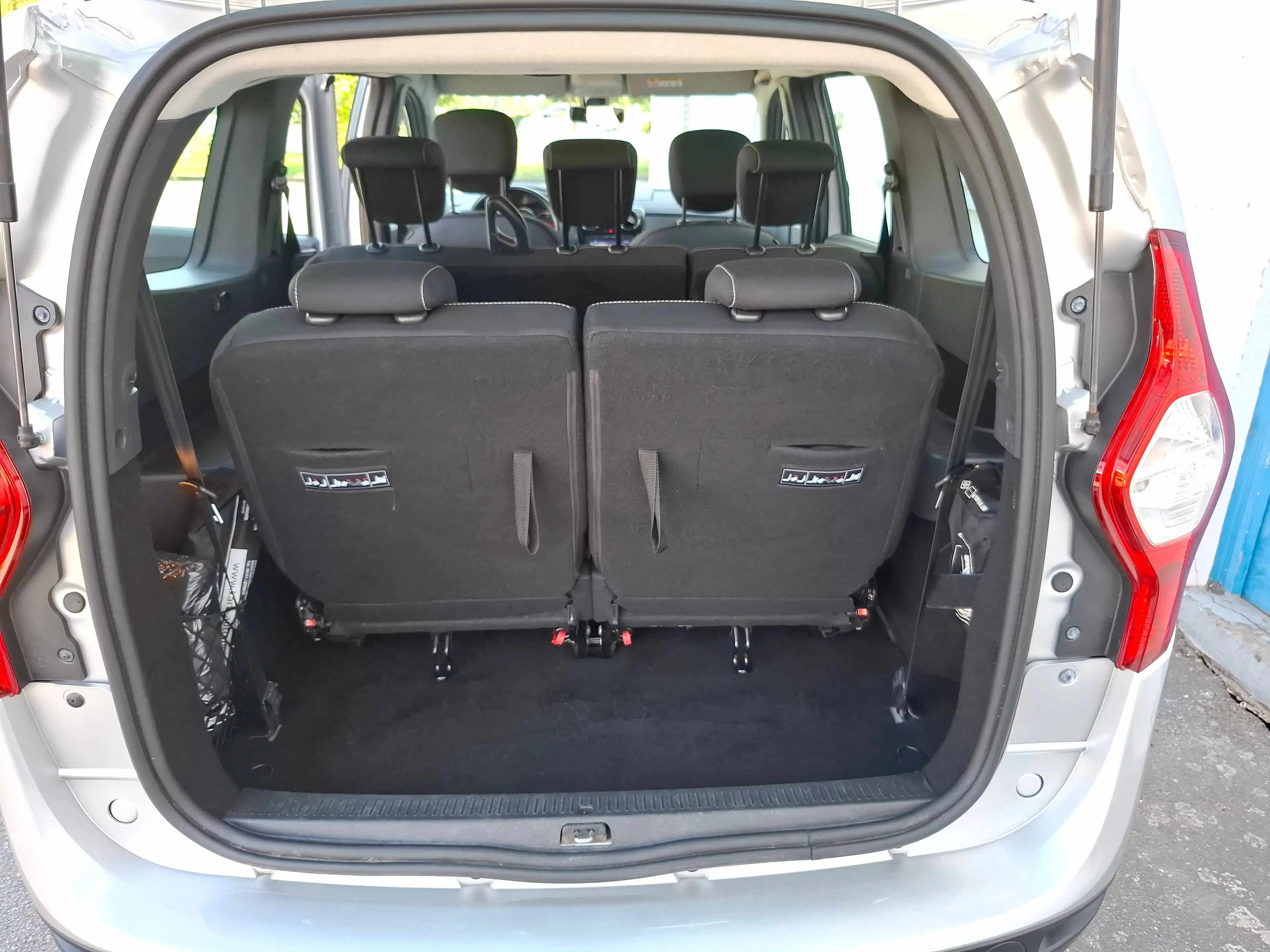 Dacia Lodgy Comfort*NAVI*KAMERA*PDC*Sitzhzg*Tempomat* — photo 15