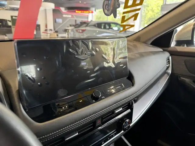 Nissan X-Trail view 15