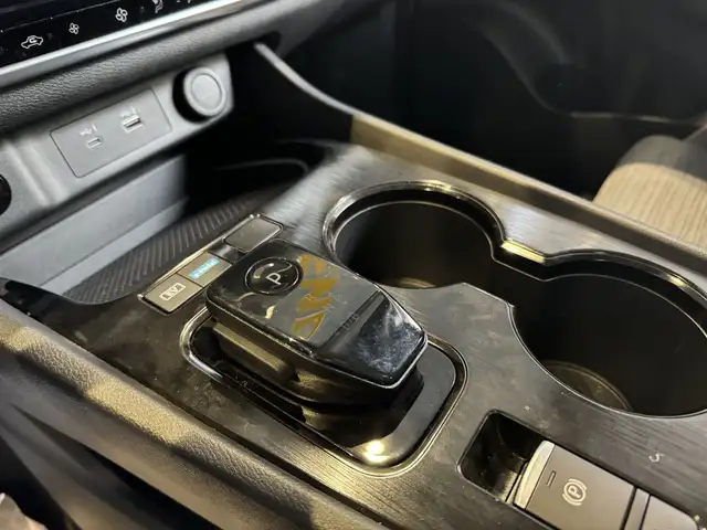 Nissan X-Trail view 5