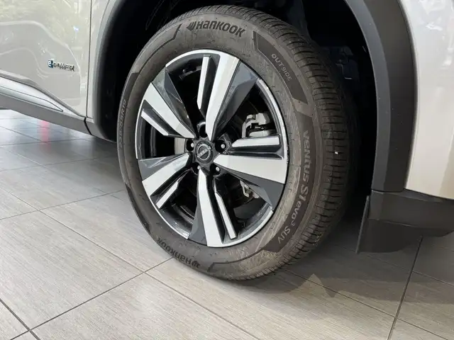 Nissan X-Trail view 11