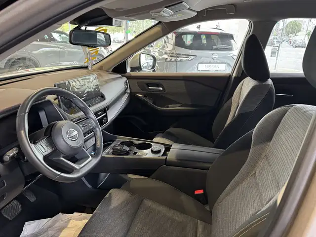 Nissan X-Trail view 12