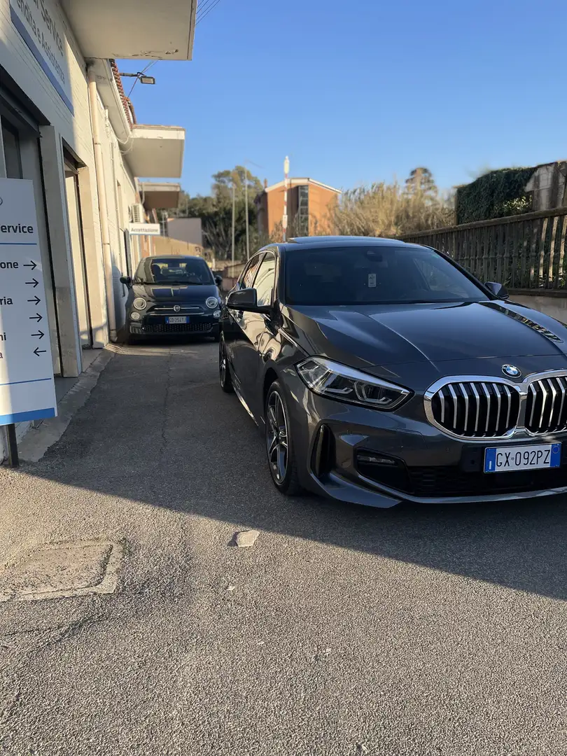 BMW 120 120d Msport auto Grijs - 2