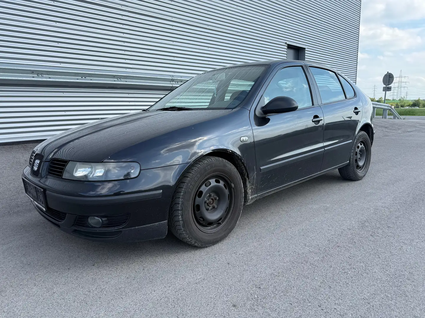 SEAT Leon 1,9 Sport TDI ID:42 Schwarz - 2