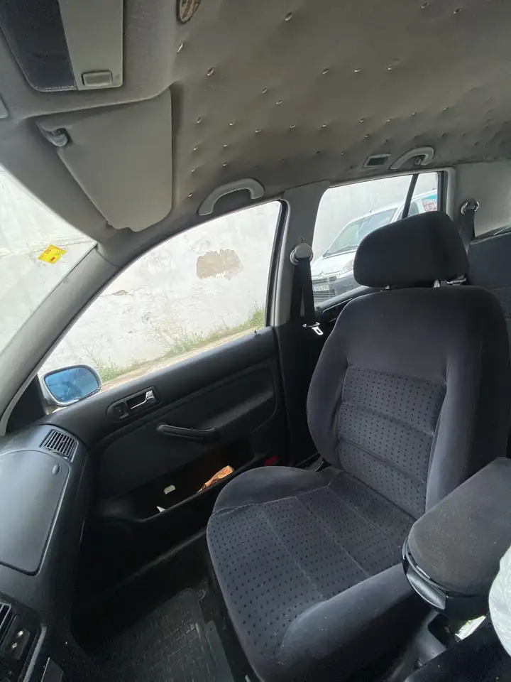 Volkswagen Golf 1.9TDI Highline 110, foto 9