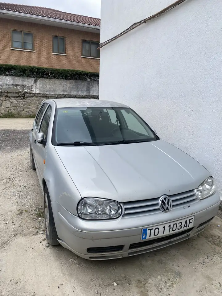 Volkswagen Golf 1.9TDI Highline 110, foto 1