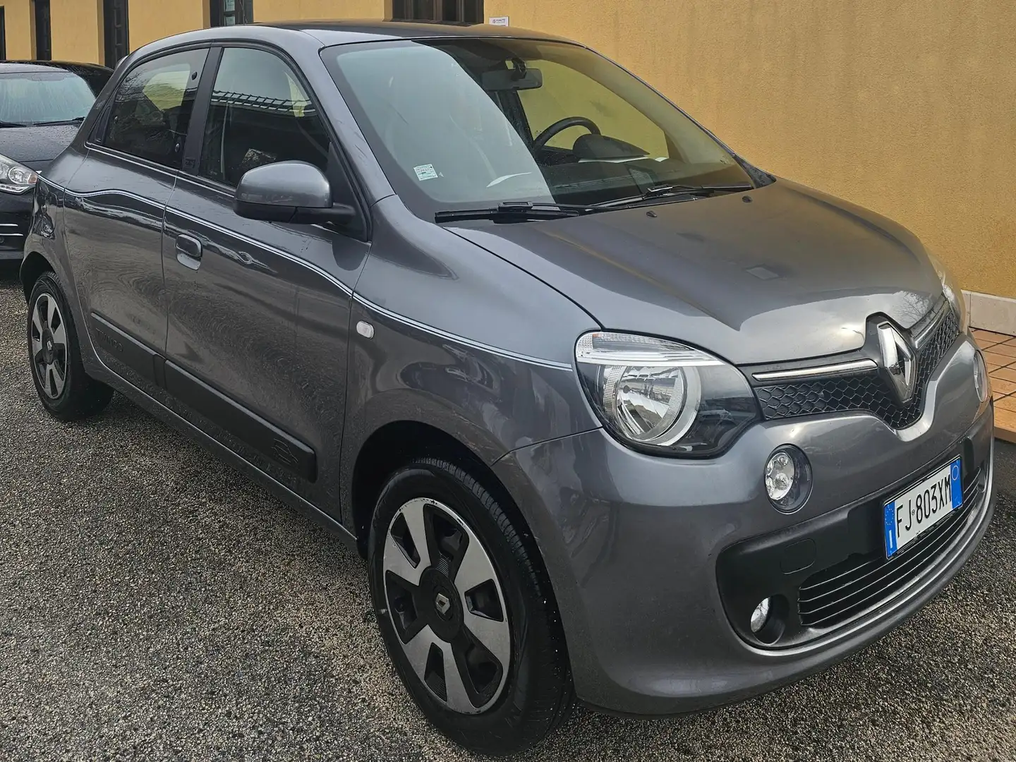 Renault Twingo Twingo III 2015 1.0 sce Lovely 69cv Grau - 1
